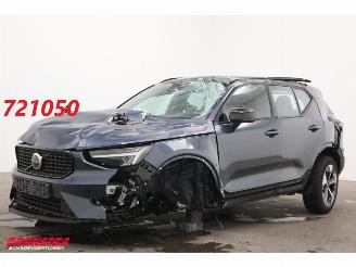 krockskadad bil auto Volvo XC40 2.0 B4 Plus Dark LED ACC H/K Camera SHZ LRHZ 4.296 km! 2025/11