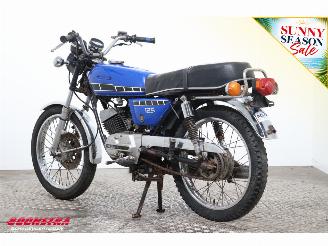 Yamaha  RS125 DX picture 4
