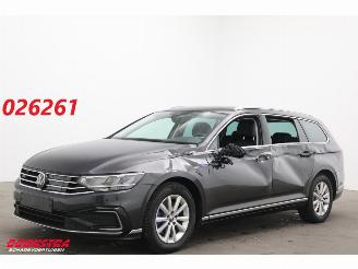 damaged passenger cars Volkswagen Passat Variant 1.4 TSI PHEV GTE Business LED ACC ErgoComf. SHZ Camera 2022/12