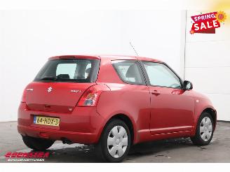 Suzuki Swift 1.3 Comfort Radio/CD 109.837 km! picture 3