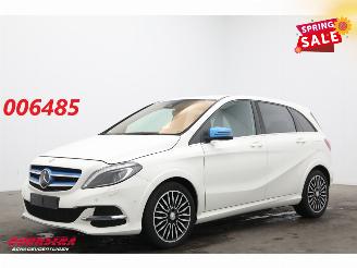 Gebrauchtwagen PKW Mercedes B-klasse 250 e 28 kWh BiXenon Leder Navi Clima Cruise SHZ PDC 17.985 km! 2016/3