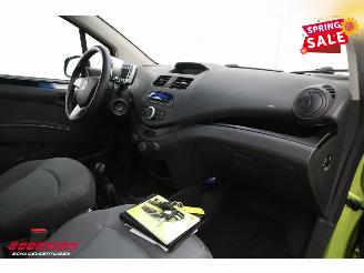 Chevrolet Spark 1.0 16V LS Airco LMV Elek Ramen 89.221 km! picture 13