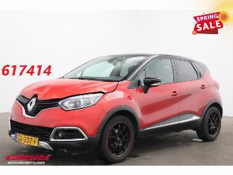 skadebil auto Renault Captur 0.9 TCe Helly Hansen Navi Clima Cruise PDC 72.404 km! 2015/4