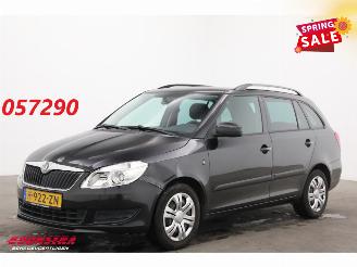 Auto incidentate Skoda Fabia Combi Combi 1.2 TSI 105 PK Ambiente Airco Cruise SHZ PDC AHK 2011/11