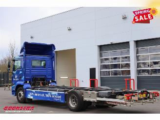 MAN  1820 Electric Full Air Dhollandia 120.310 km! picture 4