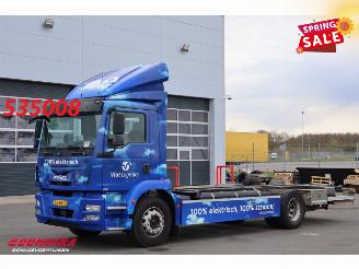 krockskadad bil vrachtwagen MAN  1820 Electric Full Air Dhollandia 120.310 km! 2016/6