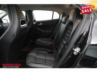 Mercedes GLA 180 7G-Tronic Navi Airco Cruise PDC SHZ 57.357 km! picture 17