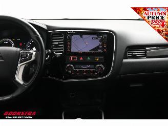 Mitsubishi Outlander 2.0 PHEV Executive Edition 4X4 Camera SHZ PDC AHK Navi Clima Cruise picture 8