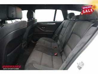 BMW 5-serie Touring 520i M-Sport BiXenon ACC HUD 360° SHZ PDC picture 9