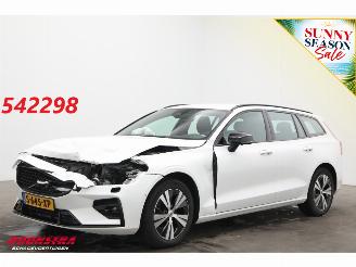 Voiture accidenté Volvo V-60 2.0 B3 Plus Dark LED ACC Leder H/K Camera SHZ AHK 2023/5