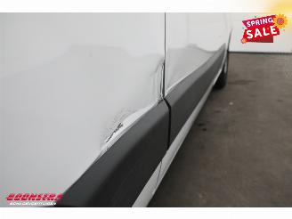 Renault Master T35 2.3 dCi 135 L2-H2 Comfort Navi Airco PDC AHK picture 14