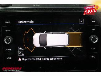 Volkswagen Touran 2.0 TDI 150 PK DSG Navi Clima Cruise SHZ PDC picture 26