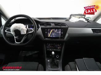 Volkswagen Touran 2.0 TDI 150 PK DSG Navi Clima Cruise SHZ PDC picture 15