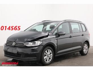 Coche accidentado Volkswagen Touran 2.0 TDI 150 PK DSG Navi Clima Cruise SHZ PDC 2023/8