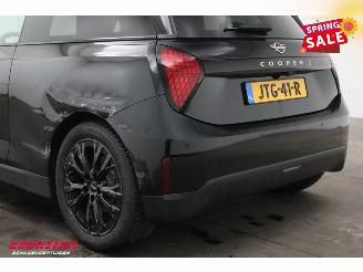 Mini Cooper SE Favoured M 54.2 kWh Pano LED ACC Leder Camera SHZ 2.035 km! picture 13