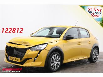 Voiture accidenté Peugeot e-208 EV Active 50 kWh APple/Android Navi Clima Cruise SHZ 2023/2