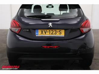 Peugeot 208 1.2 PT Allure Navi Clima Cruise PDC Apple/Android picture 5