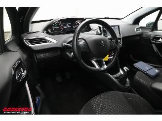 Peugeot 208 1.2 PT Allure Navi Clima Cruise PDC Apple/Android picture 14