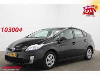 Damaged car Toyota Prius 1.8 Dynamic Solar Schuifdak HUD Cruise Camera 2010/1