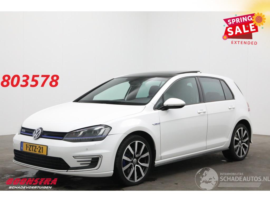 Volkswagen Golf 1.4 TSI GTE Pano LED Leder Navi Clima Cruise Camera SHZ PDC