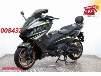 krockskadad bil motor Yamaha YZF -R1 T-Max 560 T-Max 560 LED ABS Akrapovic Cruise 2020/9