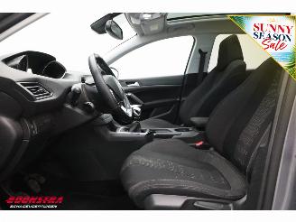 Peugeot 308 SW 1.6 BlueHDI Executive Pack Pano Navi Clima Cruise Camera PDC AHK picture 15