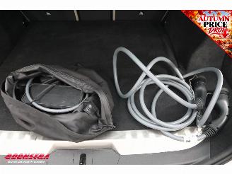BMW 3-serie Touring 330e M-Sport Pano HUD LED ACC H/K Memory 360° AHK SHZ picture 39