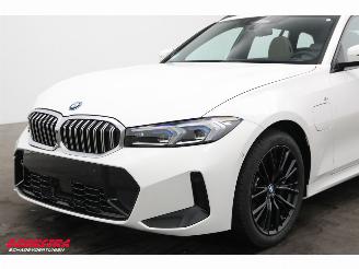 BMW 3-serie Touring 330e M-Sport Pano LED ACC H/K Memory 360° AHK picture 11