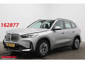 Vaurioauto  passenger cars BMW iX1 xDrive30 67 kWh LED ACC Apple/Android Camera SHZ 2025/1
