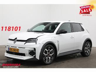Renault 5 comfort range Techno 52 kWh LED ACC Apple/Android Camera 225 km!! picture 1