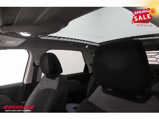 Citroën C4-picasso 1.2 PureTech Live Pano Navi Clima Cruise Camera PDC AHK 76.519 km! picture 22