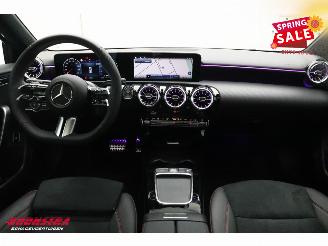 Mercedes A-klasse 250 e AMG Pano LED ACC Apple/Android Camera SHZ 2.435 km! picture 11