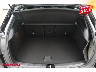 Mercedes A-klasse 250 e AMG Pano LED ACC Apple/Android Camera SHZ 2.435 km! picture 32