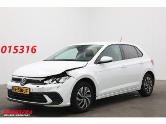damaged passenger cars Volkswagen Polo 1.0 TSI Life Virtual Apple/Android ACC Navi Camera SHZ 2023/11