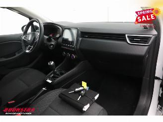 Renault Clio 1.0 TCe 90 Equilibre Navi Airco Cruise picture 11