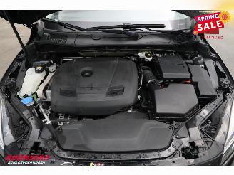 Volvo V-40 1.5 T2 Aut. Momentum LED Navi Clima Cruise SHZ PDC picture 8