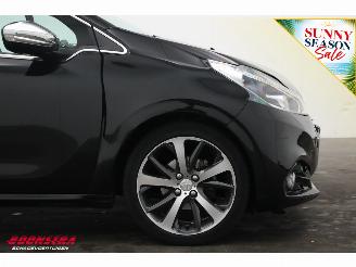Peugeot 208 1.2 PureTech Aut. Première Pano Navi Clima Cruise Camera 29.828 km! picture 5