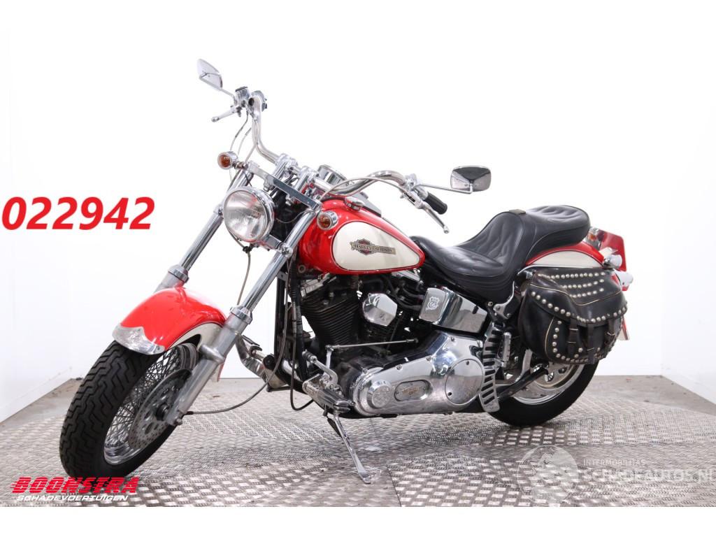 Harley-Davidson FXSTC Softail Custom Supertrapp