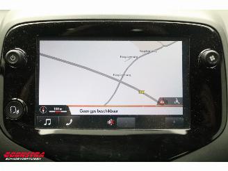 Toyota Aygo 1.0 VVT-i x-play Navi Airco Cruise Camera picture 21