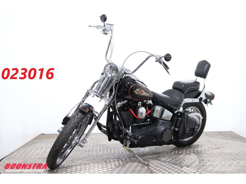 Harley-Davidson  FXSTS Softail Springer Vance Hines