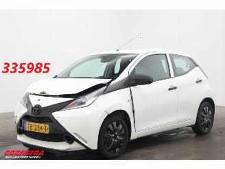 Vaurioauto  passenger cars Toyota Aygo 1.0 VVT-i x-fun Bluetooth Airco Cruise 2018/6