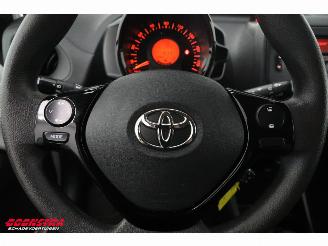 Toyota Aygo 1.0 VVT-i x-fun Bluetooth Airco Cruise picture 19