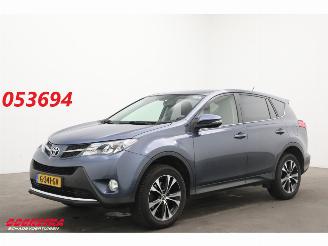 Damaged car Toyota Rav-4 2.0 Style 4WD Aut. Navi Clima Cruise AHK 2014/7