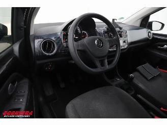 Volkswagen Up! 1.0 5-DRS Airco Bluetooth 47.321 km! picture 16