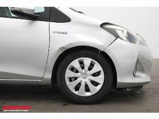 Toyota Yaris 1.5 Full Hybrid Aspiration Clima Cruise Camera AHK picture 5