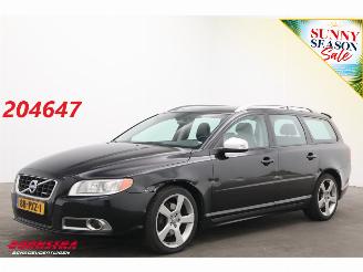 skadebil auto Volvo V-70 2.0T Aut. R-Edition Clima Navi Cruise SHZ PDC AHK HighPerf.Audio 2011/4