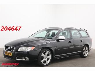 škoda osobní automobily Volvo V-70 2.0T Aut. R-Edition Clima Navi Cruise SHZ PDC AHK HighPerf.Audio 2011/4