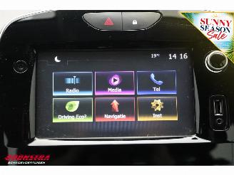 Renault Clio Estate 1.5 dCi Ecoleader Zen Navi Bluetooth Airco Cruise PDC AHK picture 16