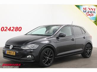 Schadeauto Volkswagen Polo 1.6 TDI Comfortline 5-DRS ACC Airco Navi Apple Android AHK PDC 2020/1