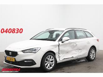 Coche accidentado Seat Leon Sportstourer 2.0 TDI Aut. Style LED ACC Virtual Apple/Android Camera LRHZ SHZ 2022/3